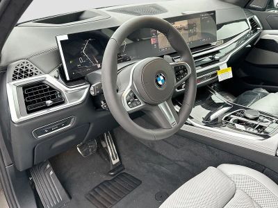 2026 BMW X7 — photo 7 view