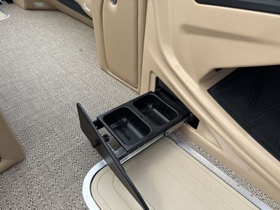 2026 Barletta Lusso L25UC - Photo 6