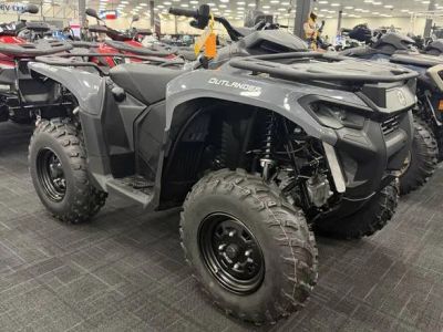 2026 Can-Am® Outlander 500 — front three-quarter view