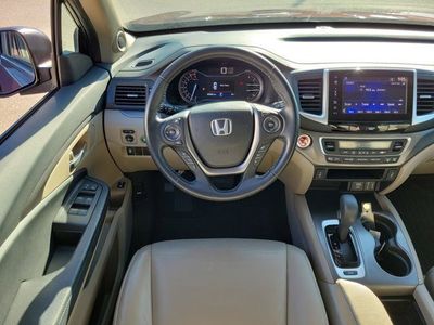 2017 Honda Pilot - Photo 18