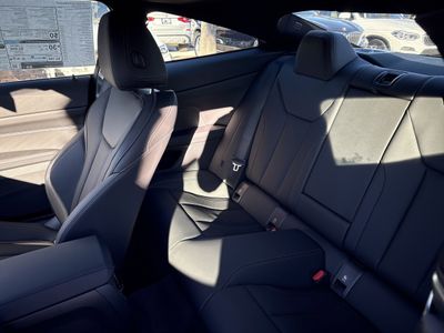 2026 BMW 4 Series M440i - Photo 17