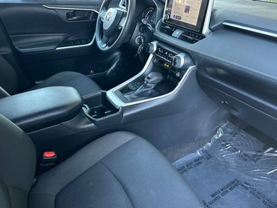 2024 Toyota RAV4 - Photo 17