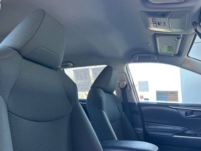 2024 Toyota RAV4 - Photo 18