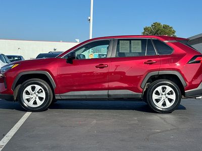 2024 Toyota RAV4 - Photo 9