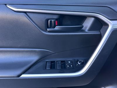 2024 Toyota RAV4 - Photo 12