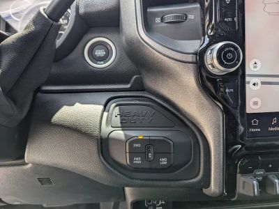2025 Ram 2500 — photo 15 view