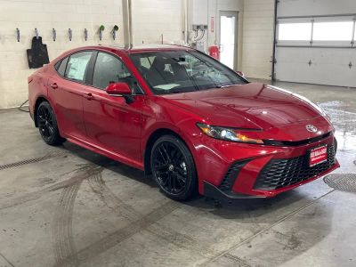 2026 Toyota Camry - Photo 8