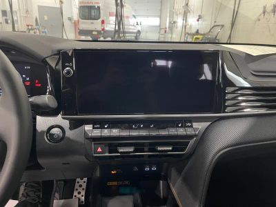 2026 Toyota Camry - Photo 11