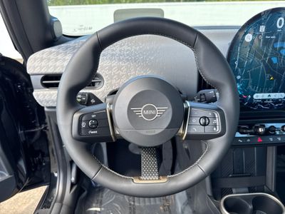 2026 MINI Hardtop 2 Door - Photo 15
