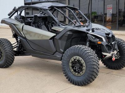 2026 Can-Am Maverick X3 X rc Turbo RR 72 - Photo 4