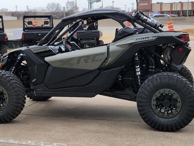 2026 Can-Am Maverick X3 X rc Turbo RR 72 - Photo 10