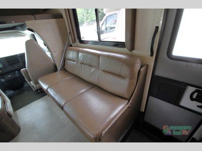 2018 Coachmen RV Freelander - Photo 26