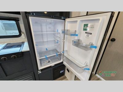 2026 Coachmen RV Apex X Series - Photo 37