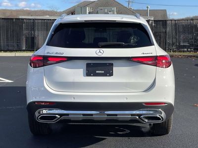 2026 Mercedes-Benz GLC — photo 9 view