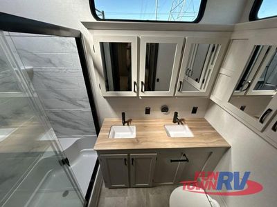 2026 Shasta RVs Phoenix - Photo 30