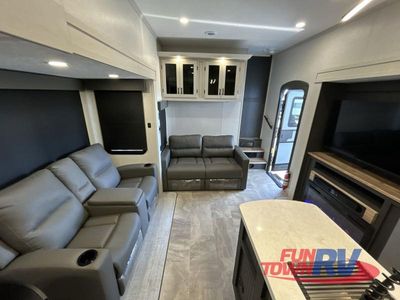 2026 Shasta RVs Phoenix - Photo 25