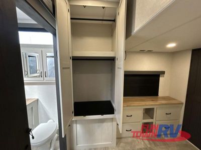 2026 Shasta RVs Phoenix - Photo 35