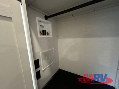 2026 Shasta RVs Phoenix - Photo 36