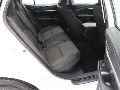 2025 Toyota Camry FWD - Photo 32
