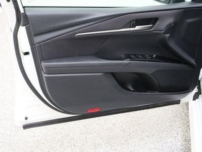 2025 Toyota Camry FWD - Photo 11
