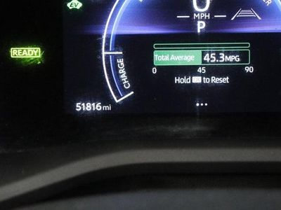 2025 Toyota Camry FWD - Photo 38