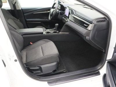2025 Toyota Camry FWD - Photo 35