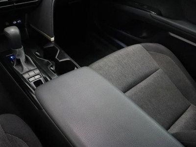 2025 Toyota Camry FWD - Photo 15