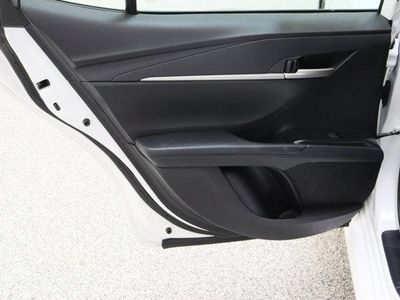 2025 Toyota Camry FWD - Photo 24