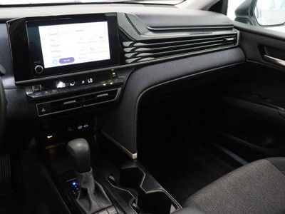 2025 Toyota Camry FWD - Photo 14