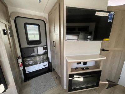 2026 Forest River RV Rockwood Ultra Lite - Photo 11