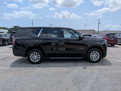 2022 Chevrolet Tahoe — engine compartment view