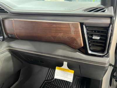 2023 GMC Sierra 1500 — photo 12 view