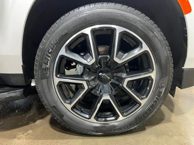 2023 Chevrolet Tahoe - Photo 16