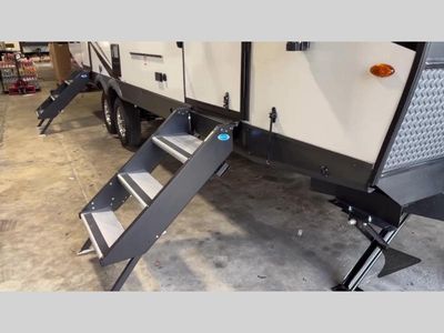 2025 Forest River RV Rockwood Ultra Lite - Photo 8