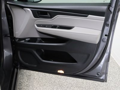 2019 Honda Odyssey FWD — photo 38 view