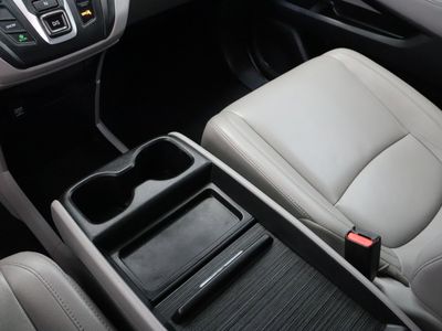 2019 Honda Odyssey FWD — photo 18 view
