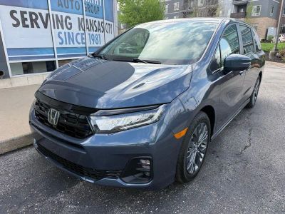 2026 Honda Odyssey - Photo 3