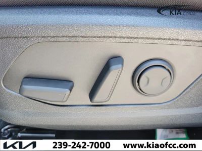 2026 Kia Sportage — photo 17 view