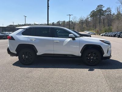 2024 Toyota RAV4 Hybrid - Photo 12