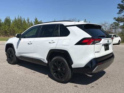 2024 Toyota RAV4 Hybrid - Photo 9