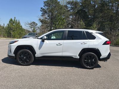 2024 Toyota RAV4 Hybrid - Photo 7