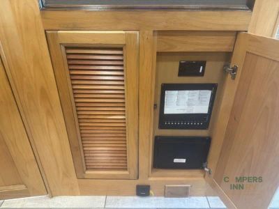 2021 Tiffin Motorhomes Open Road — photo 38 view