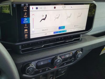 2026 Jeep Wrangler — photo 27 view