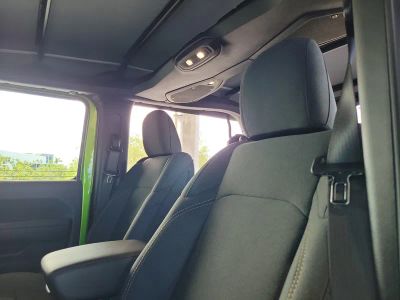 2026 Jeep Wrangler — photo 17 view