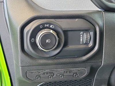 2026 Jeep Wrangler — photo 20 view