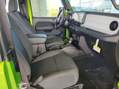 2026 Jeep Wrangler — photo 8 view