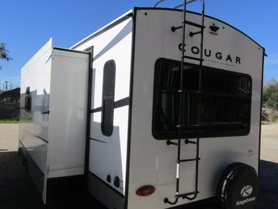2025 Keystone Cougar - Photo 4