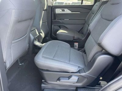 2026 Ford Explorer — photo 8 view