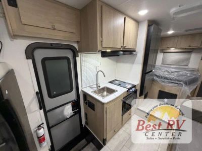 2026 Coachmen RV Leprechaun - Photo 27