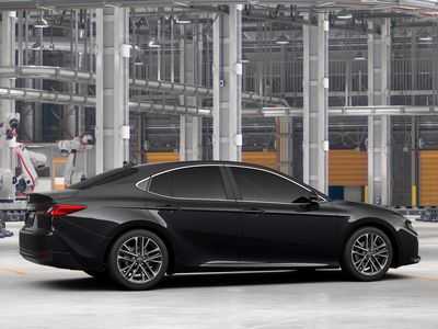 2026 Toyota Camry - Photo 13